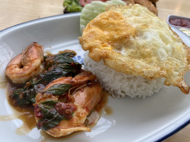 Ma Cheminee tree & coffee house - การบริการอาหารและที่พัก