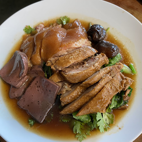 ขาหมูแก้มตุ่ย - อำเภอเมืองภูเก็ต