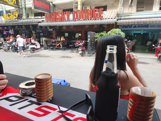 Comentarii opinii despre The Pit Stop Bar