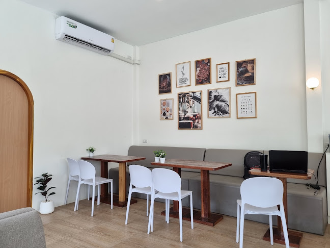 Opinii despre Santrio Coffee and Dessert în อำเภอศรีราชา - การบริการอาหารและที่พัก