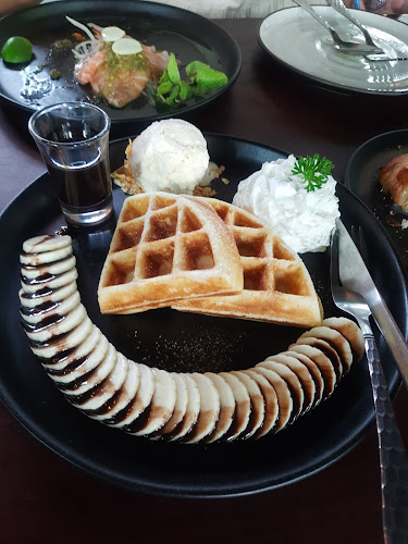 Opinii despre S Cafe & Bistro în อำเภอเมืองนครสวรรค์ - การบริการอาหารและที่พัก