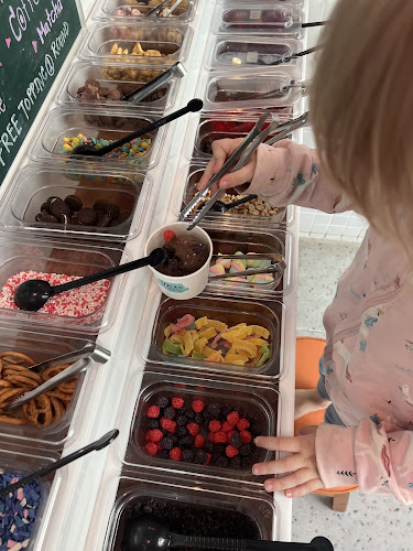 103/4 ซอย น้ำตกกระทู้ ตำบล กะทู้ อำเภอกะทู้ ภูเก็ต 83120