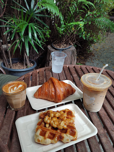 ชีวาคาเฟ่ - การบริการอาหารและที่พัก