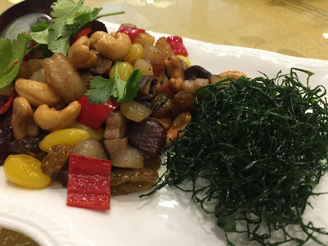 ครัวสยาม ภัตตาคาร & โต๊ะจีน - การบริการอาหารและที่พัก