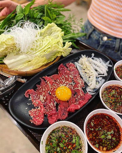 ครัวฮ่องเต้แจ่วฮ้อน-อาหาร - อำเภอเมืองนครราชสีมา