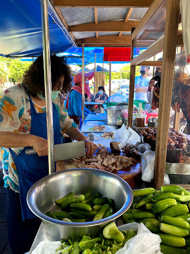 Hongyok Pork Red Rice - ข้าวหมูแดงหงษ์หยกนครปฐม(ริมคลอง) - อำเภอเมืองนครปฐม