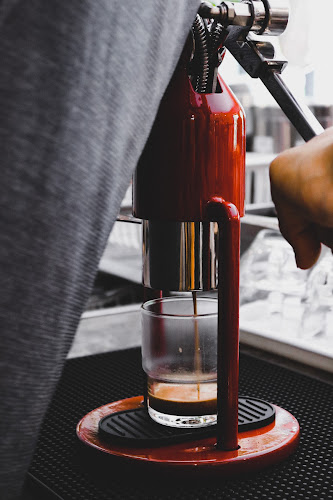 Comentarii opinii despre 1 AM Cafe