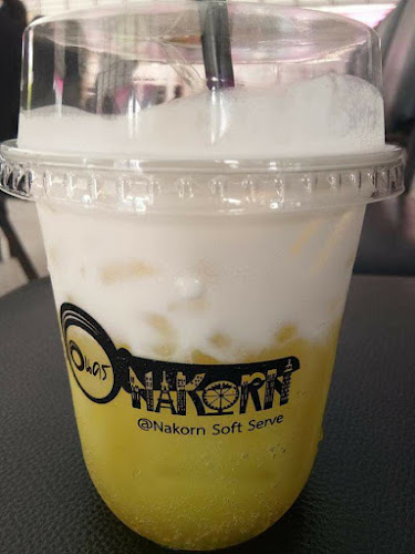 นคร คาเฟ่ - การบริการอาหารและที่พัก