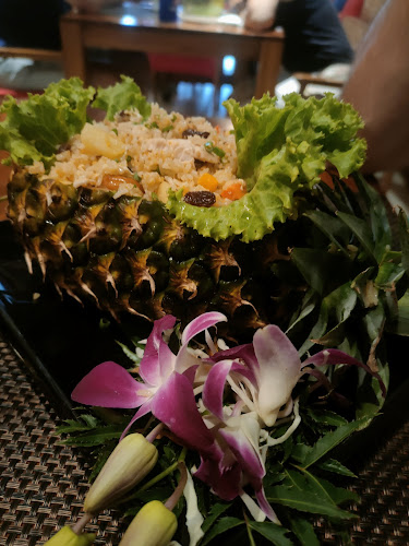 ครัวมาลี เฉวง - การบริการอาหารและที่พัก