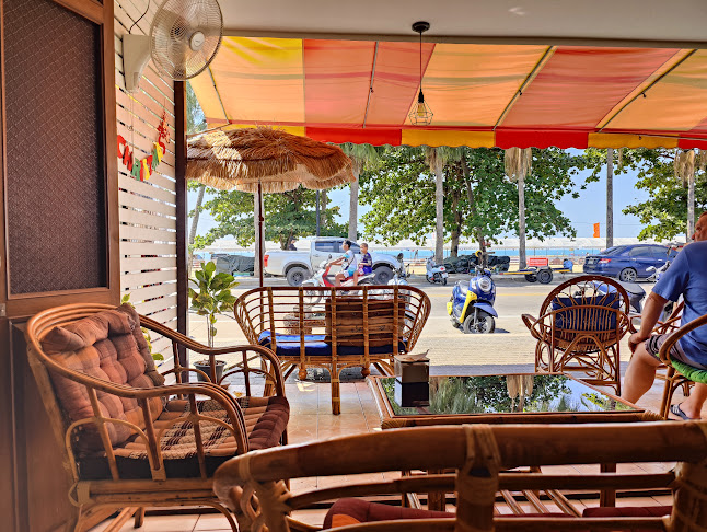 Little Mook Cafe - อำเภอบางละมุง