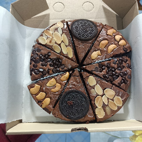 Opinii despre บราวนี่ภูเก็ต รับทำตามออเดอร์ สั่งล่วงหน้า 1-2 วันค่ะ în อำเภอกะทู้ - การบริการอาหารและที่พัก