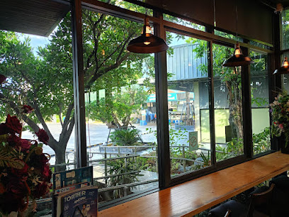 คาเฟ่ อเมซอน ปตท.บ้านกล้วย ไทรน้อย