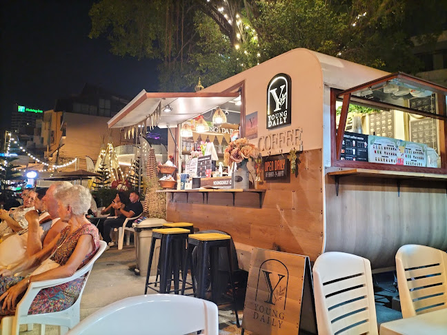 11 ถนนเลียบชายหาด เมืองพัทยา อำเภอบางละมุง ชลบุรี 20150