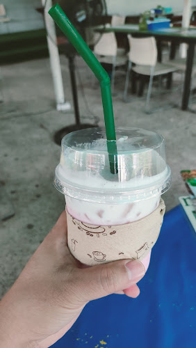 Opinii despre ร้านชมคลอง​ (ป้าเปิ้ล)​ก๋วยเตี๋ยวเรือ, ผัดไทย, อาหารตามสั่ง, สเต็ก, กาแฟสด în อำเภอธัญบุรี - การบริการอาหารและที่พัก