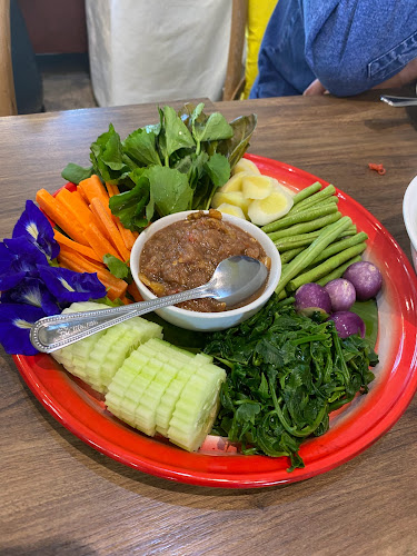 ถ. เทพกระษัตรี ตำบล ศรีสุนทร อำเภอถลาง ภูเก็ต 83110