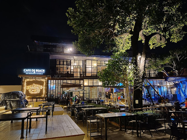 คาเฟ่ เดอ บีช พัทยา