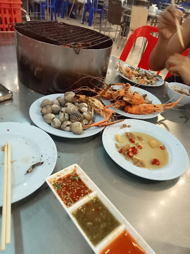 นินจา บาร์บีคิว พัทยาเหนือ - การบริการอาหารและที่พัก