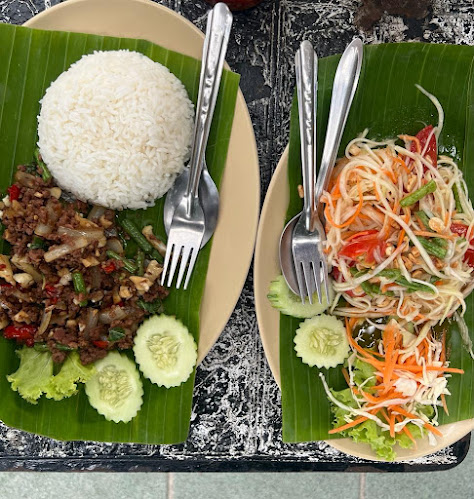 มิสเตอร์กิ๊ฟไทยฟู๊ดแอนด์ฮาลาลฟู๊ด - การบริการอาหารและที่พัก