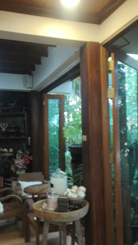 Opinii despre เฮือนคำ ก๋าแฟ ๒๕๕๙ în อำเภอเมืองพิษณุโลก - การบริการอาหารและที่พัก