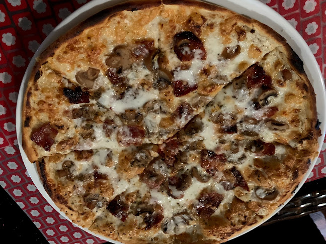 Don pizza - การบริการอาหารและที่พัก