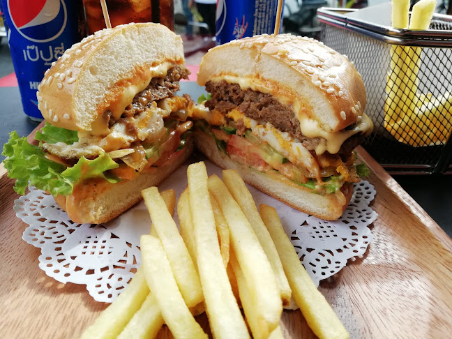 Opinii despre Metro Fast Food مترو în Phuket - การบริการอาหารและที่พัก