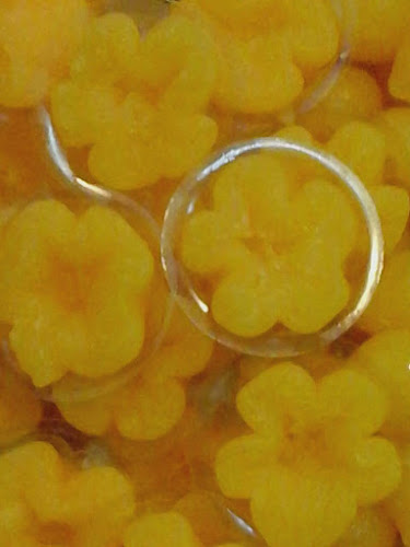 ขนมไทย ข้าวเหนียวมะม่วง สลักจิต - การบริการอาหารและที่พัก