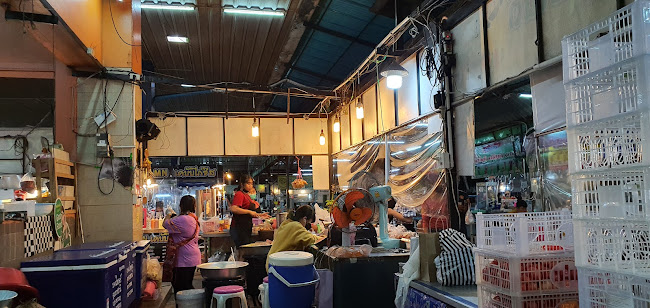 Opinii despre ตลาดโต้รุ่ง อุบลสแควร์ în อำเภอเมืองอุบลราชธานี - การบริการอาหารและที่พัก