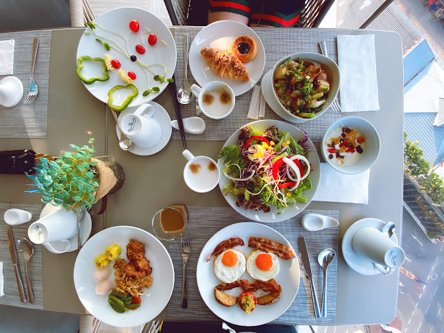 Waves & Wind - การบริการอาหารและที่พัก