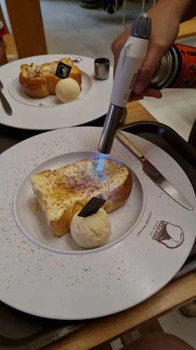 THE VOLCANO หลัง มช. - การบริการอาหารและที่พัก