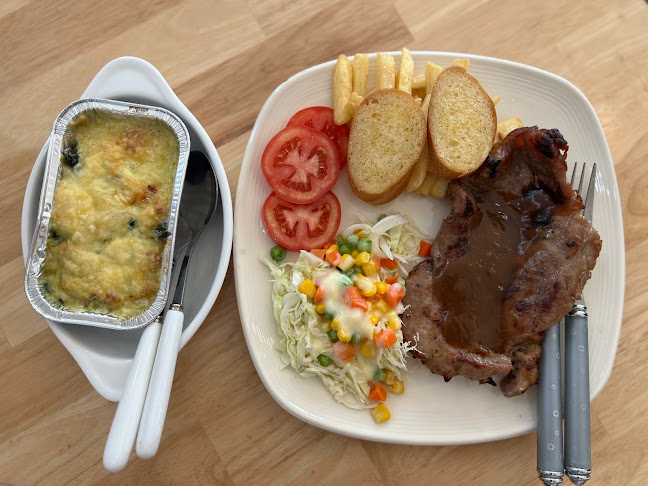 Opinii despre มีความสุข สาขาเมืองพิษณุโลก MEE-KHWAM-SOOK Mueang Phitsanulok în อำเภอเมืองพิษณุโลก - การบริการอาหารและที่พัก