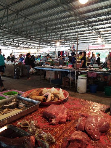Opinii despre ตลาดน้ำอุ่น în อำเภอเมืองจันทบุรี - การบริการอาหารและที่พัก