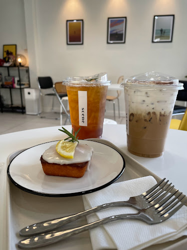 scene café - การบริการอาหารและที่พัก