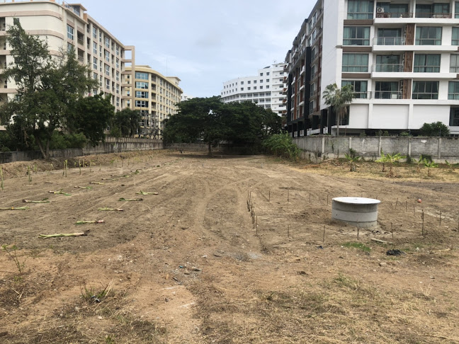 Action Street - อำเภอบางละมุง