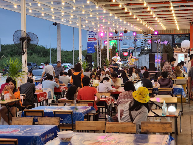 M4W3+69X ถนน มหาเทพ ตำบลปากน้ำโพ อำเภอเมืองนครสวรรค์ นครสวรรค์ 60000