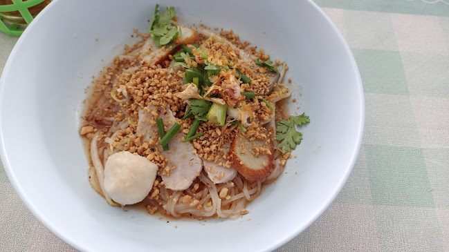 ก๋วยเตี๋ยว รุ่งรัตน์ คลอง2