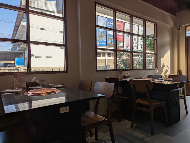 Beef House Yakiniku - การบริการอาหารและที่พัก