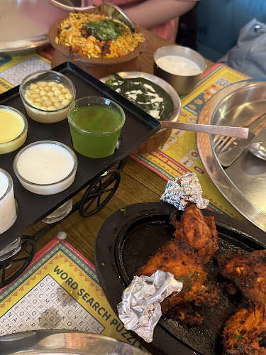 Amritsr Old Town - การบริการอาหารและที่พัก