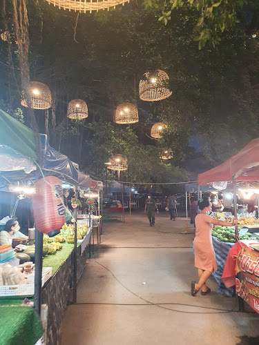 Comentarii opinii despre ตลาดร่มไทร ปากเกร็ด-ติวานนท์