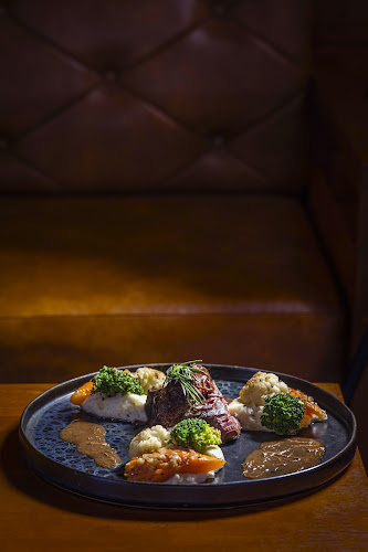 Opinii despre Vibes 360 Bar & Restaurant în อำเภอเกาะสมุย - การบริการอาหารและที่พัก