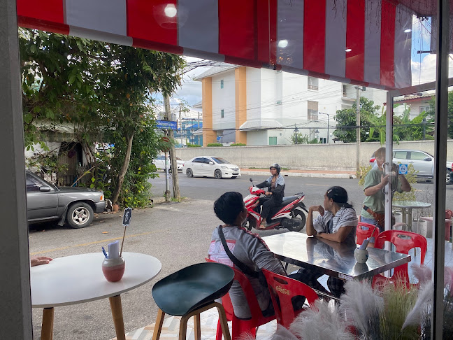 ไอติมโอ่ง สาขาหาดใหญ่ (สาขา 2) - การบริการอาหารและที่พัก