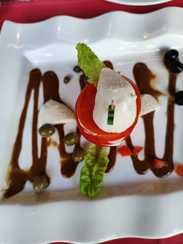 Opinii despre Chez Andy Swiss Restaurant & Steak House în อำเภอเมืองนครราชสีมา - การบริการอาหารและที่พัก