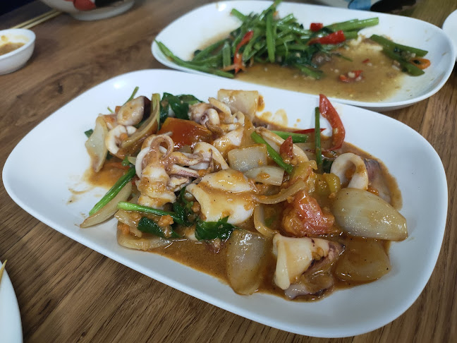 ร้านข้าวต้มปลาแป๊ะจั๊วะ - การบริการอาหารและที่พัก