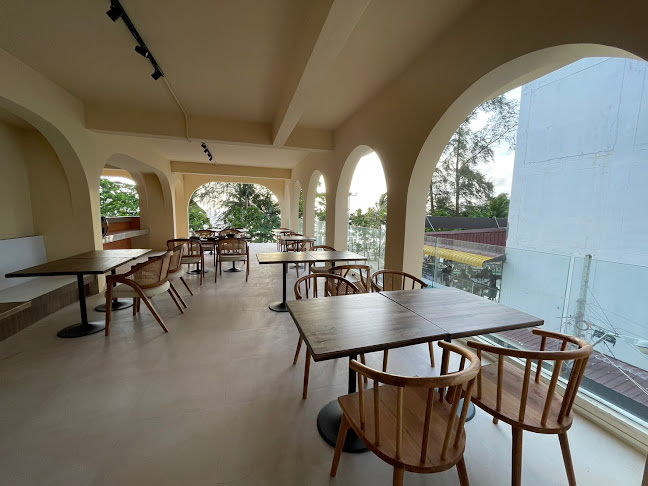 Manina Brunch&Bar - Patong Restaurant - อำเภอกะทู้