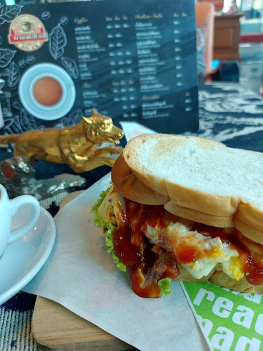 Opinii despre ร้านกาแฟ เซ็งลี้ Sheng Li Coffee ️ în อำเภอกระทุ่มแบน - การบริการอาหารและที่พัก