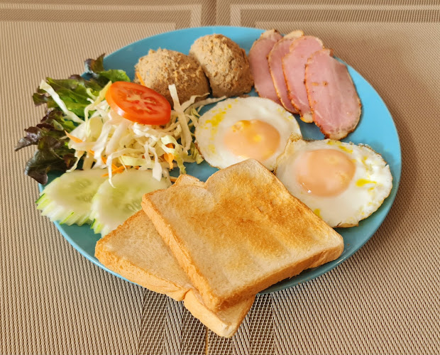 Comentarii opinii despre Boonkanjana cafe and motorbike rental