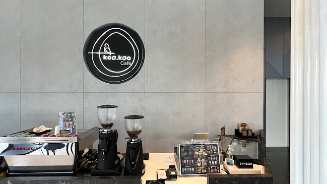 คูลคูล คาเฟ่ @บีเวิร์ค - การบริการอาหารและที่พัก