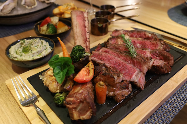 Butcher's Garden - การบริการอาหารและที่พัก