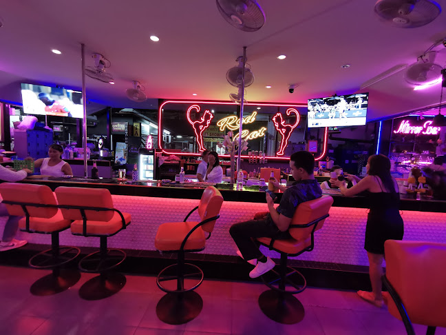 Red Cat Bar