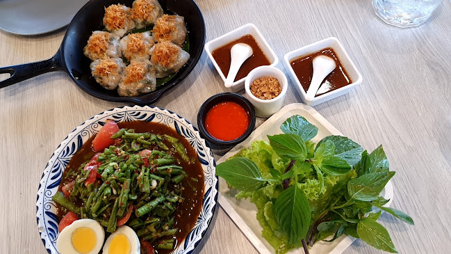 Opinii despre วีที แหนมเนือง หัวรถไฟ în เมือง - การบริการอาหารและที่พัก