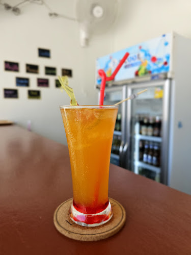 Liqueur Jomtien Beach - การบริการอาหารและที่พัก